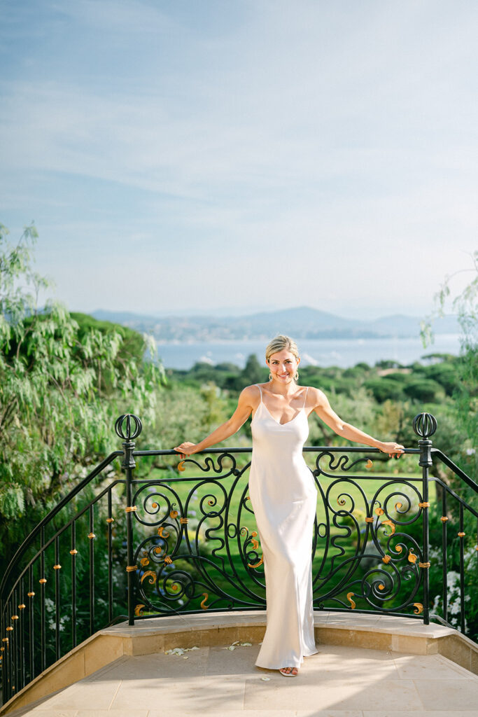 Engagement photo at Château de La Messardière in Saint-Tropez