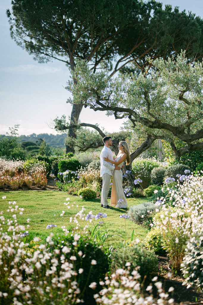 Engagement photo at Château de La Messardière in Saint-Tropez