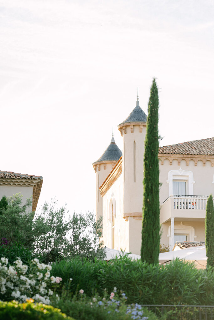 Engagement photo at Château de La Messardière in Saint-Tropez